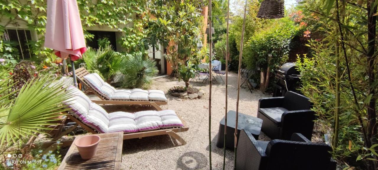 La Jovine Sur les hauteurs de cassis ( T2 55m²) Cassis Exterior foto